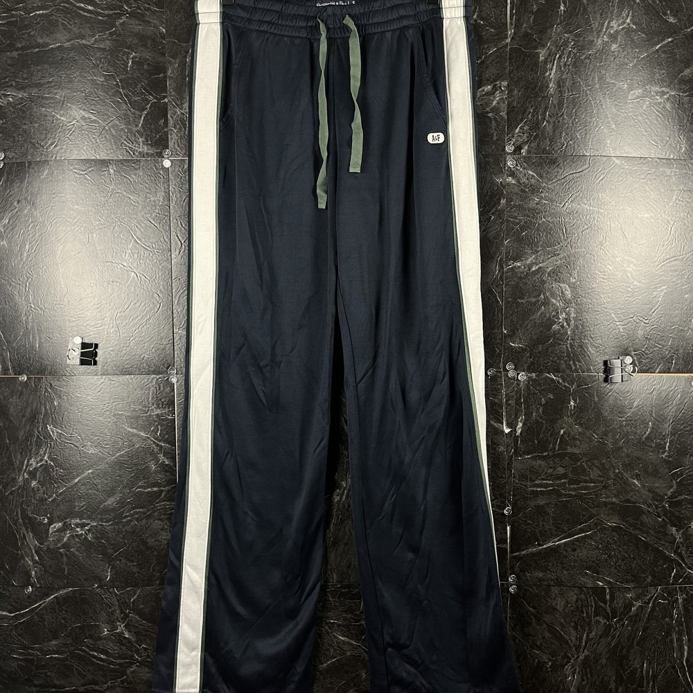 Abercrombie&Fitch Women's Navy Striped Hem Sweatpants Small